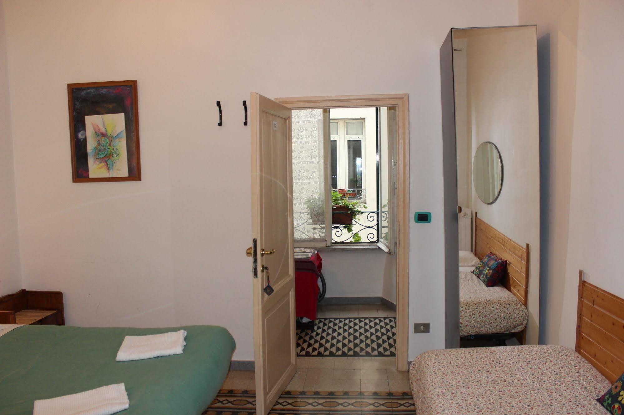 Galilei Guest House Rome Exterior photo